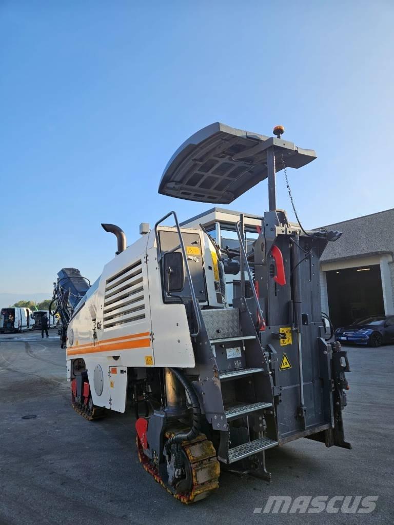 Wirtgen W 100 F Asfalta dzesēšanas iekārtas