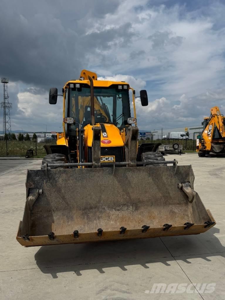 JCB 4 CX Pro Ekskavatori-iekrāvēji