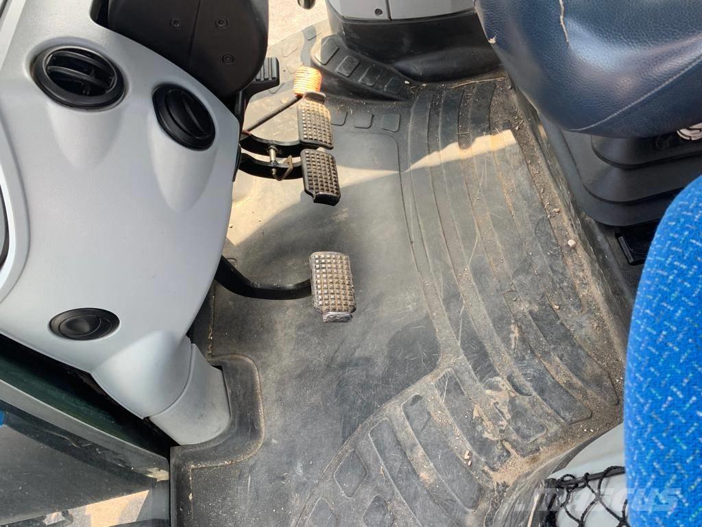 New Holland T 7.200 Traktori