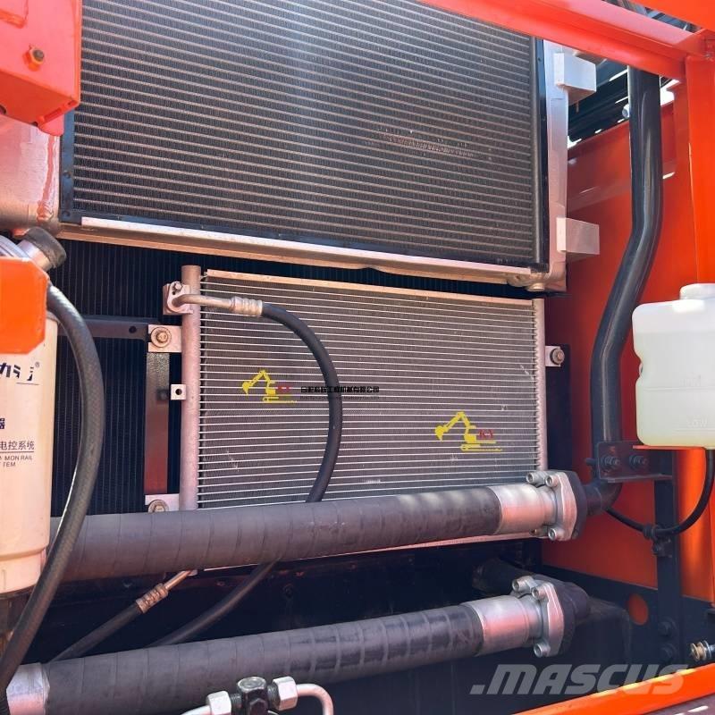 Doosan DX225-9C Kāpurķēžu ekskavatori