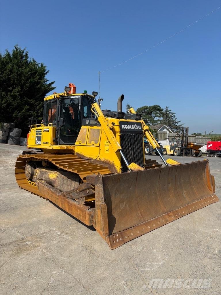 Komatsu D 65 PXi-18 Kāpurķēžu buldozeri