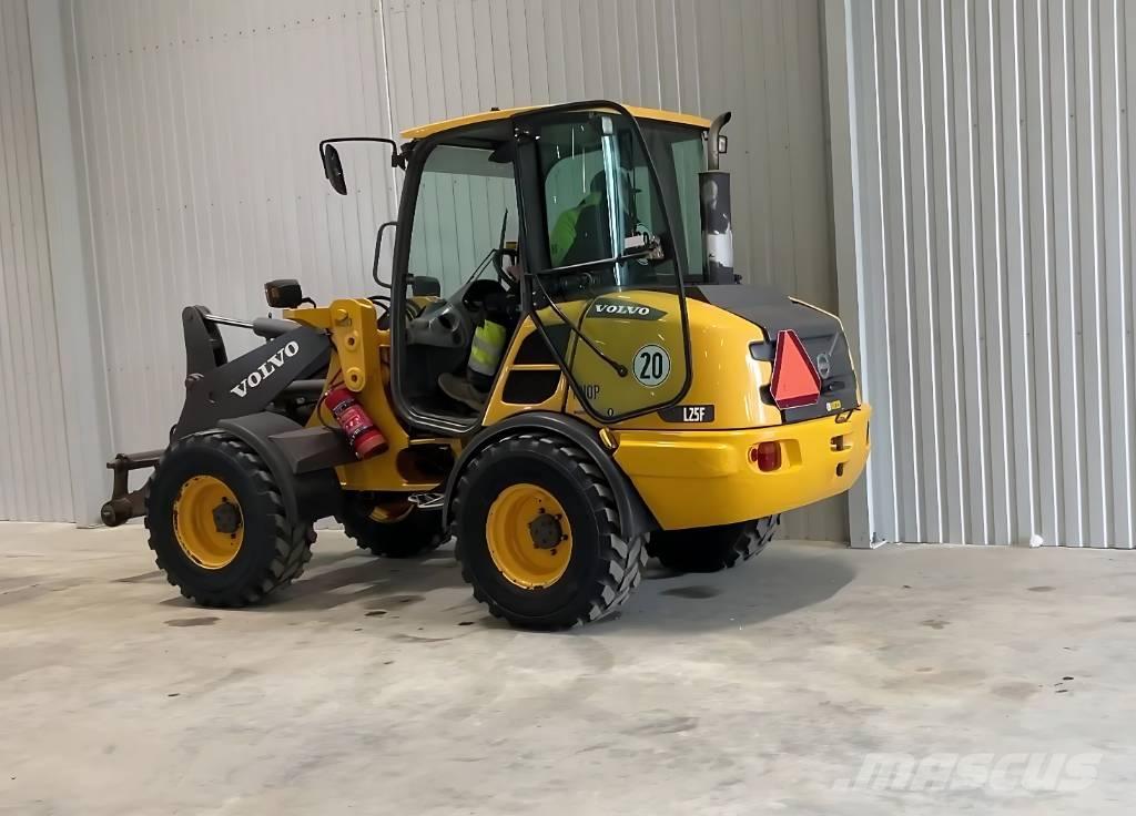 Volvo L 25 F Iekrāvēji uz riteņiem