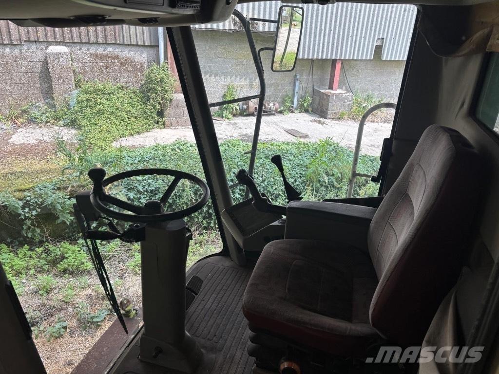 CLAAS Lexion 420 Ražas novākšanas kombaini