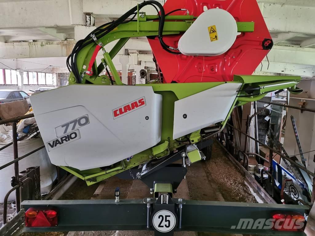 CLAAS Lexion 6800 Ražas novākšanas kombaini