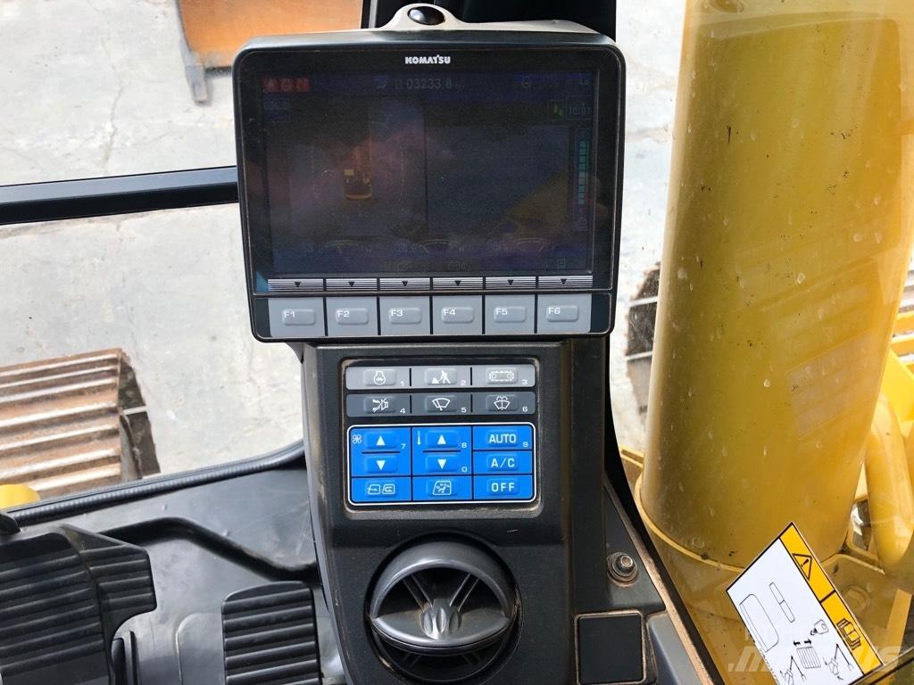 Komatsu PC210LC-11 Kāpurķēžu ekskavatori