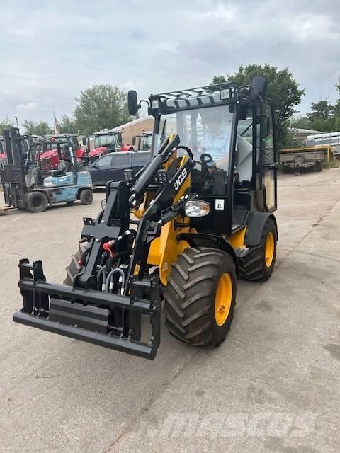 JCB 403 PLUS Lauksaimniecības pacēlāji