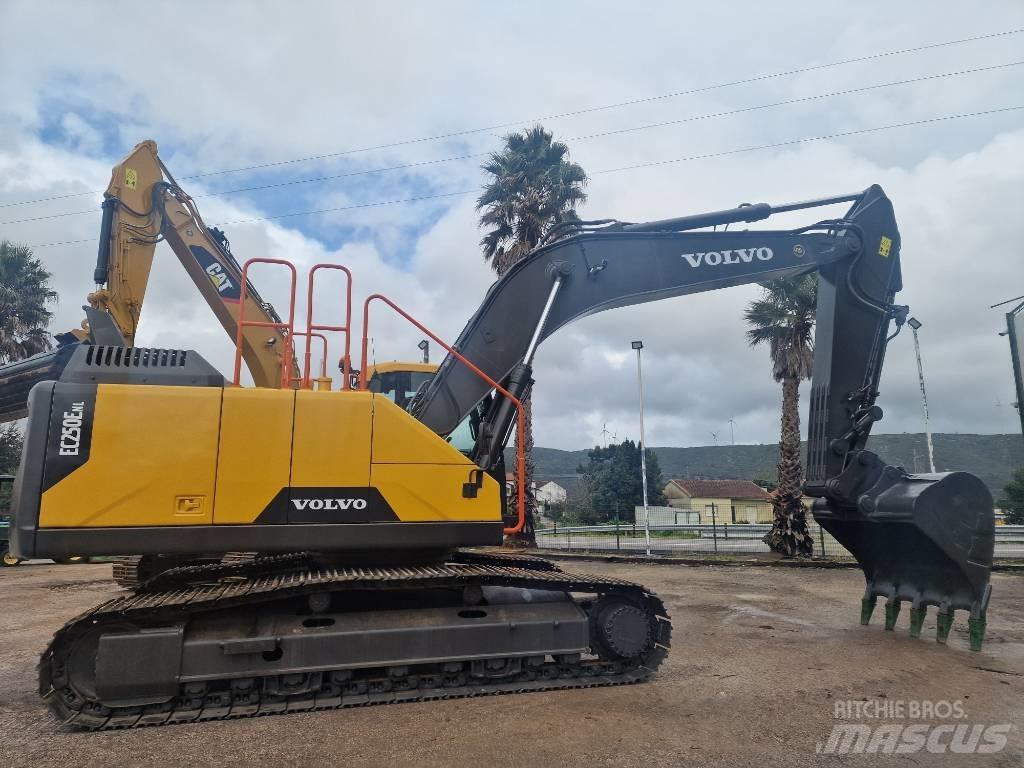 Volvo EC 250 ELN Kāpurķēžu ekskavatori