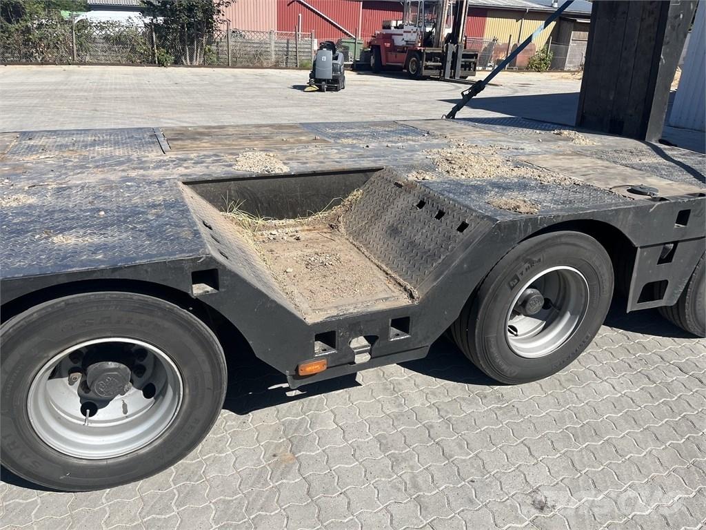 AMT 4 aksler Zemie treileri