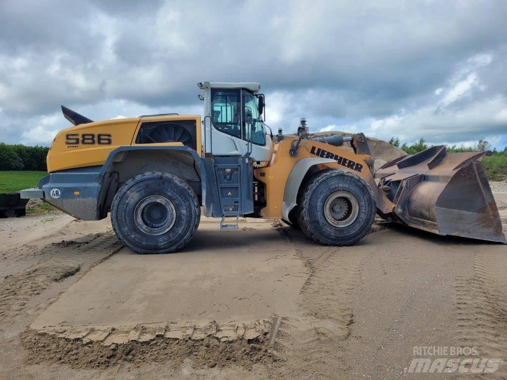 Liebherr L 586 Iekrāvēji uz riteņiem