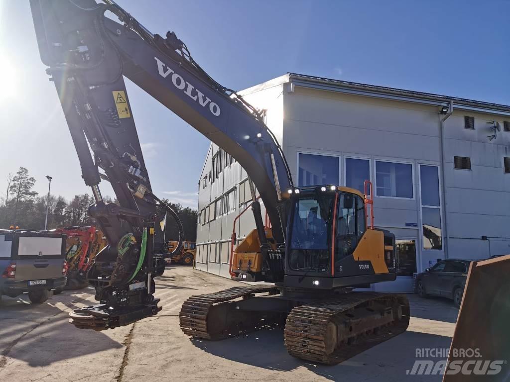 Volvo EC220EL Kāpurķēžu ekskavatori