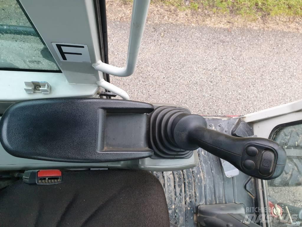 Takeuchi TB 295 W Ekskavatori uz riteņiem
