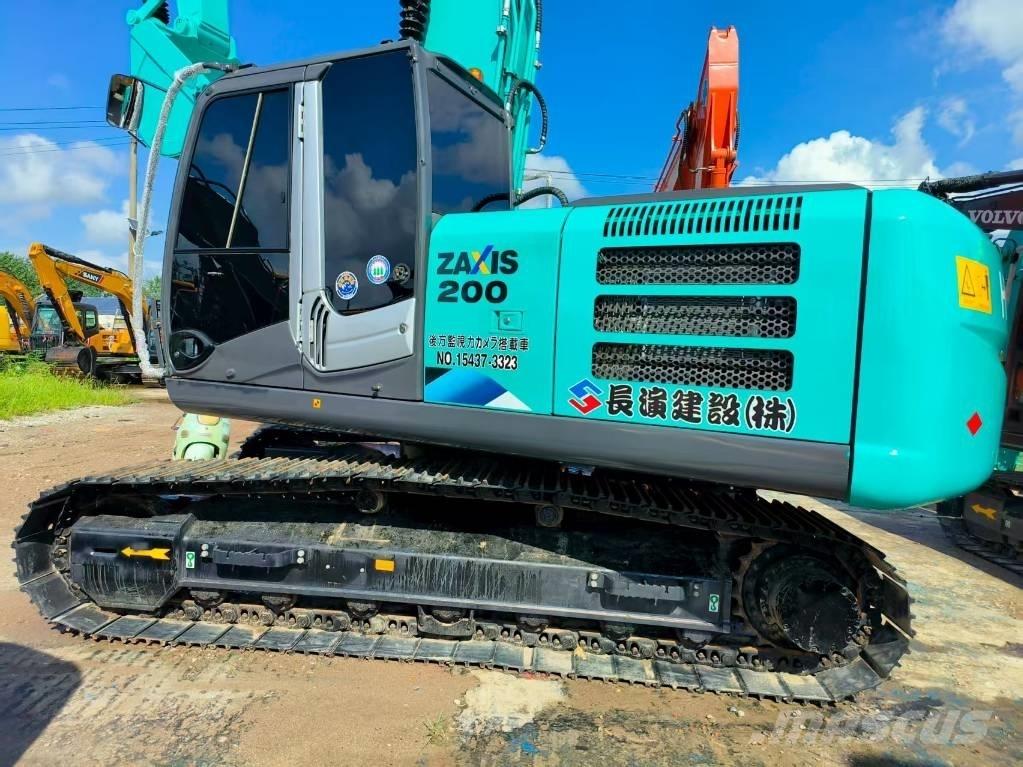 Hitachi ZX 200-5A Kāpurķēžu ekskavatori