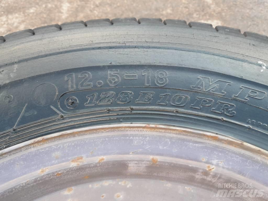 Dunlop 12,5-18 Hjul Riepas, riteņi un diski