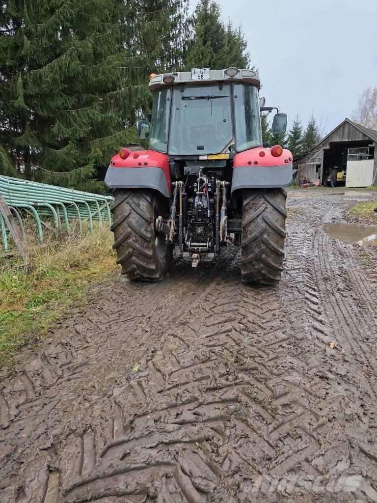 Massey Ferguson 5465 Traktori