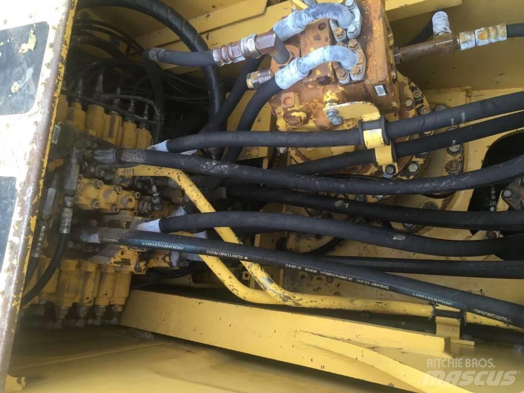 Komatsu pc220-8 Kāpurķēžu ekskavatori