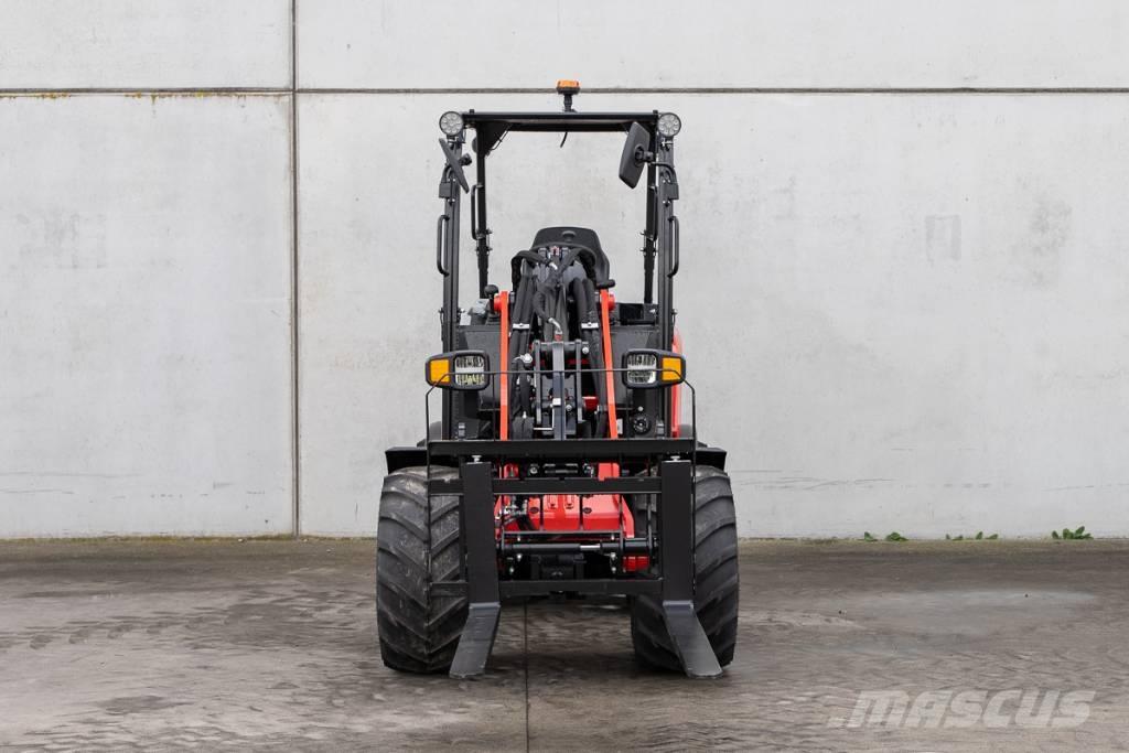 Manitou MLA 3-25 H Mini iekrāvēji