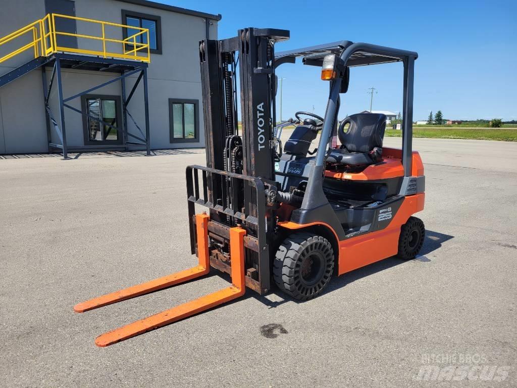 Toyota 8FB25 Elektriskie iekrāvēji