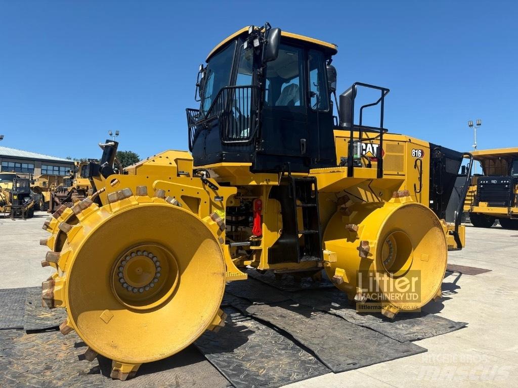 CAT 816 Atkritumu preses