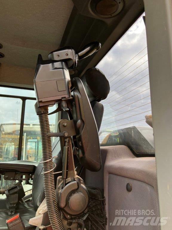 Liebherr L 566 Iekrāvēji uz riteņiem