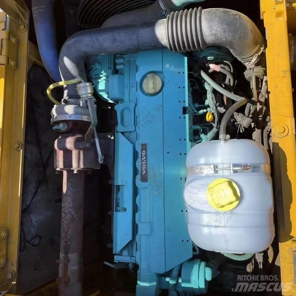 Volvo EC210B Kāpurķēžu ekskavatori