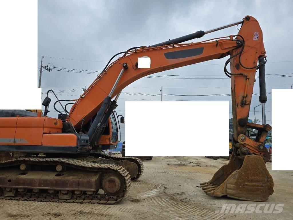 Doosan DX 380 LC Kāpurķēžu ekskavatori