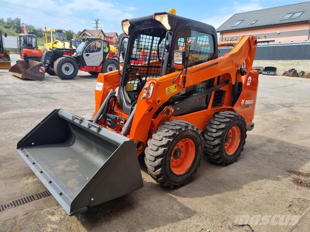 Bobcat S530 Lietoti riteņu kompaktiekrāvēji