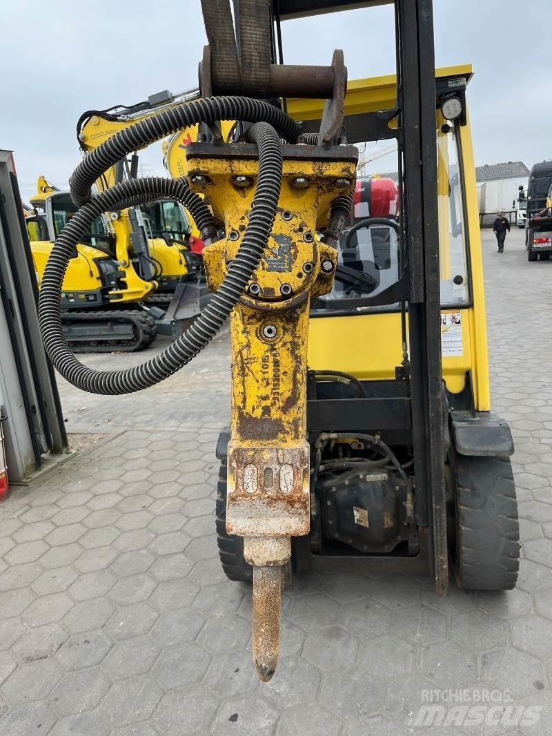 Atlas Copco SB152 Āmuri/Drupinātāji