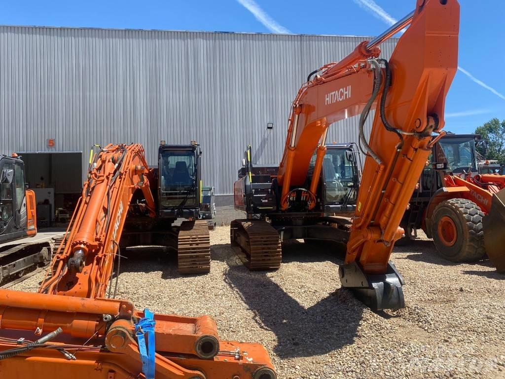 Hitachi ZX 350 LC-6 Kāpurķēžu ekskavatori