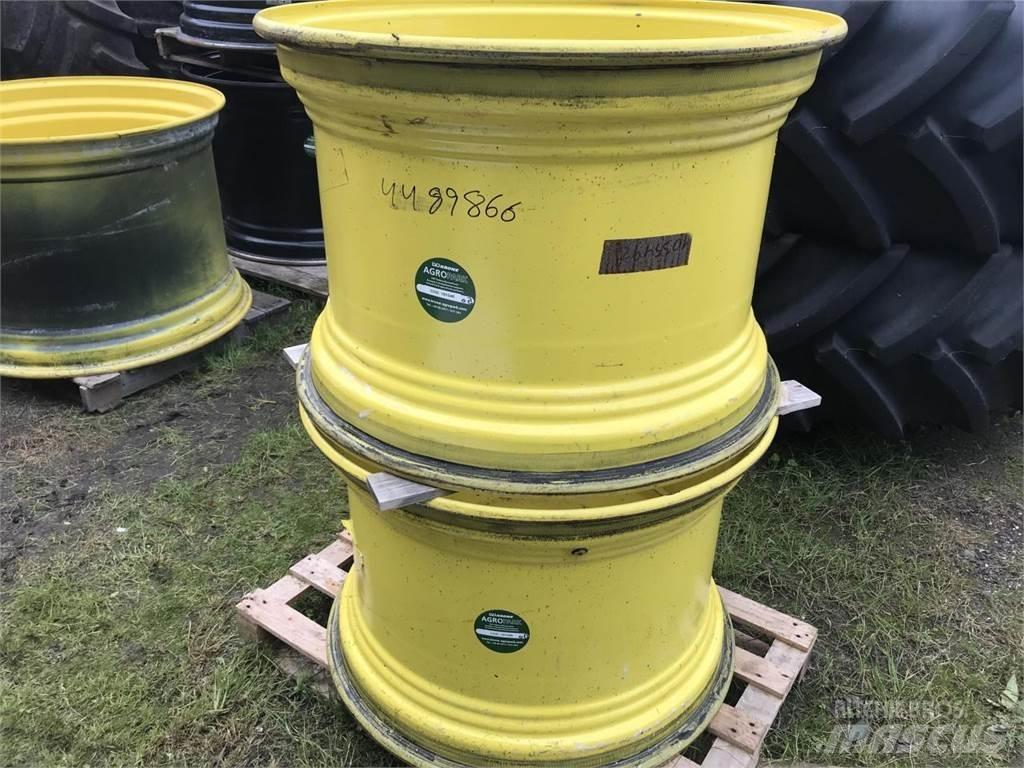 John Deere 23x34 Riepas, riteņi un diski
