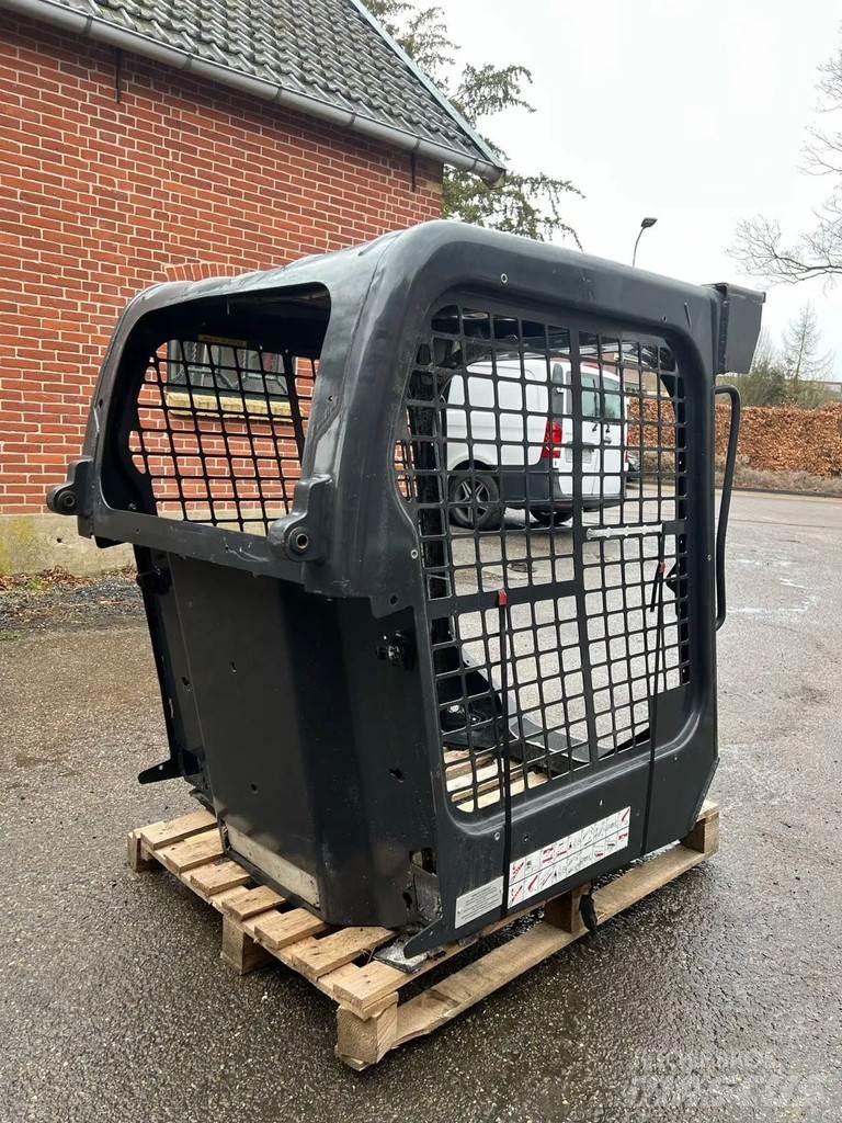 Bobcat S510 Lietoti riteņu kompaktiekrāvēji