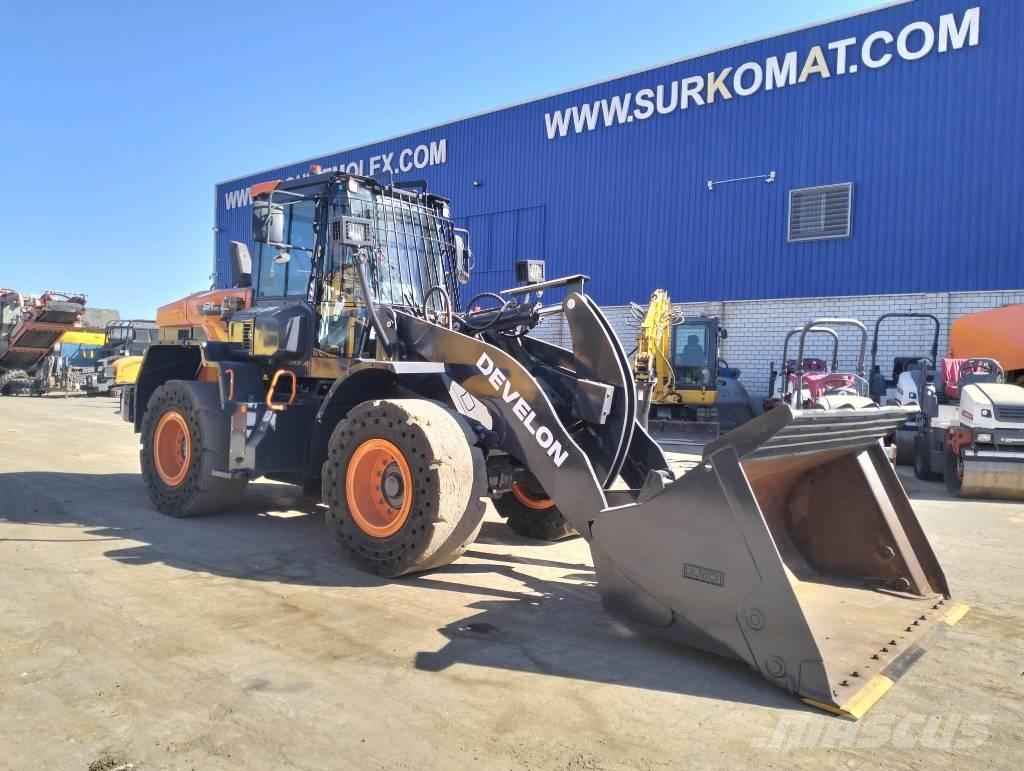 Develon DL 220-7 Iekrāvēji uz riteņiem
