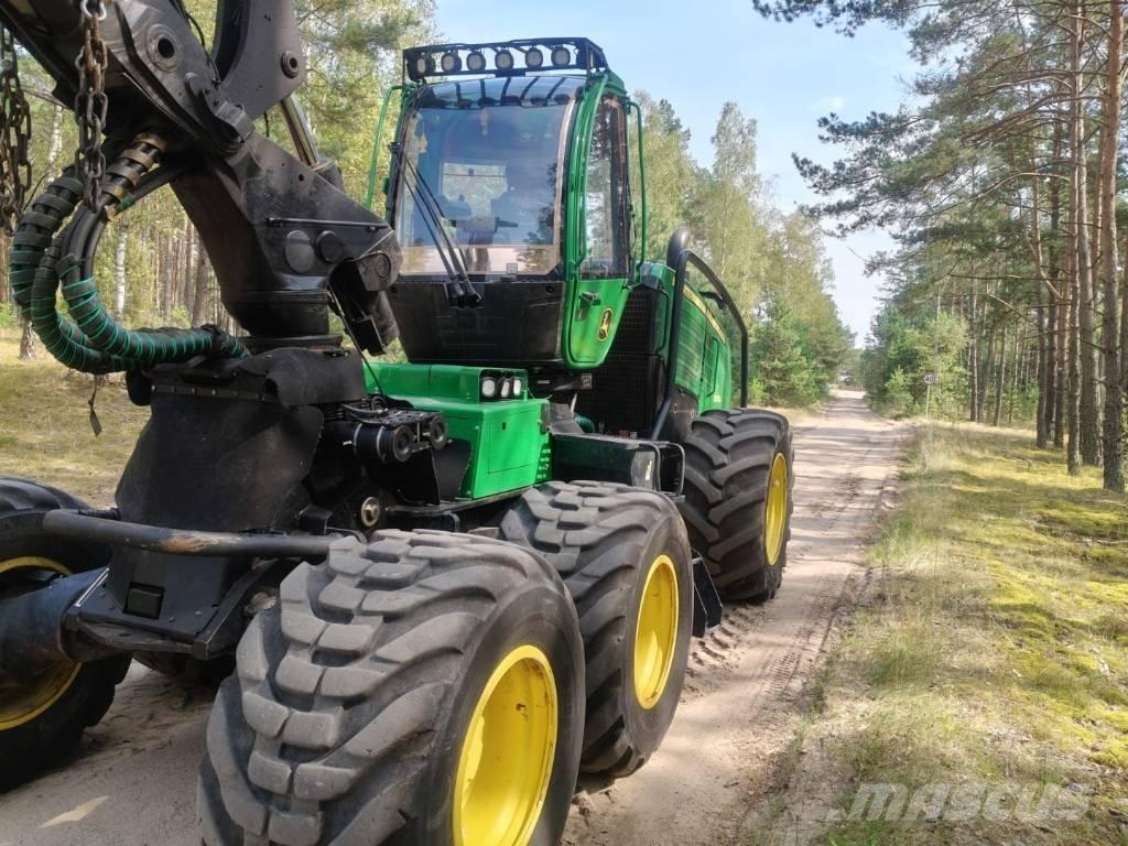 John Deere 1270 G Harvesteri