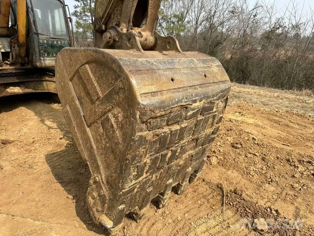 Hyundai 305LC-7 Kāpurķēžu ekskavatori