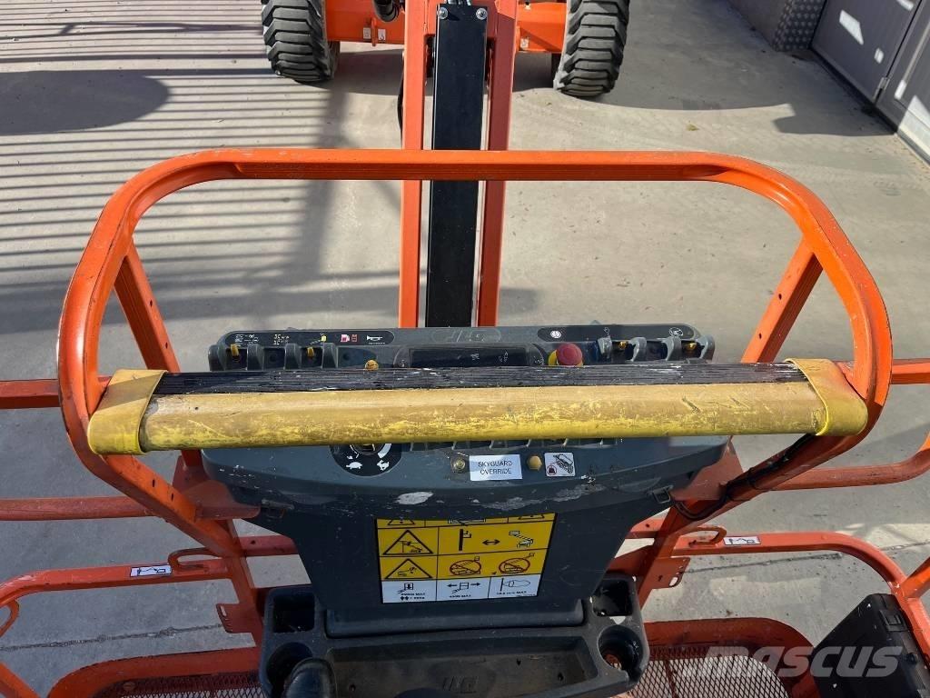 JLG 520 AJ Strēles pacēlāji