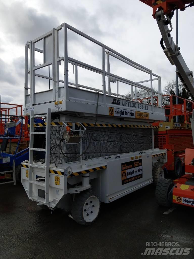 Liftlux SL 153-12 Šķerveida pacēlāji
