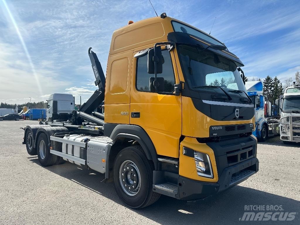 Volvo FMX 510 Treileri ar āķi