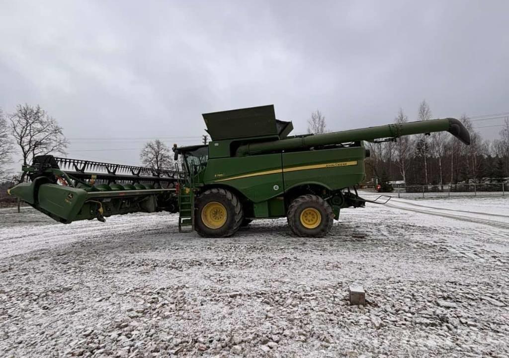 John Deere S785i Ražas novākšanas kombaini