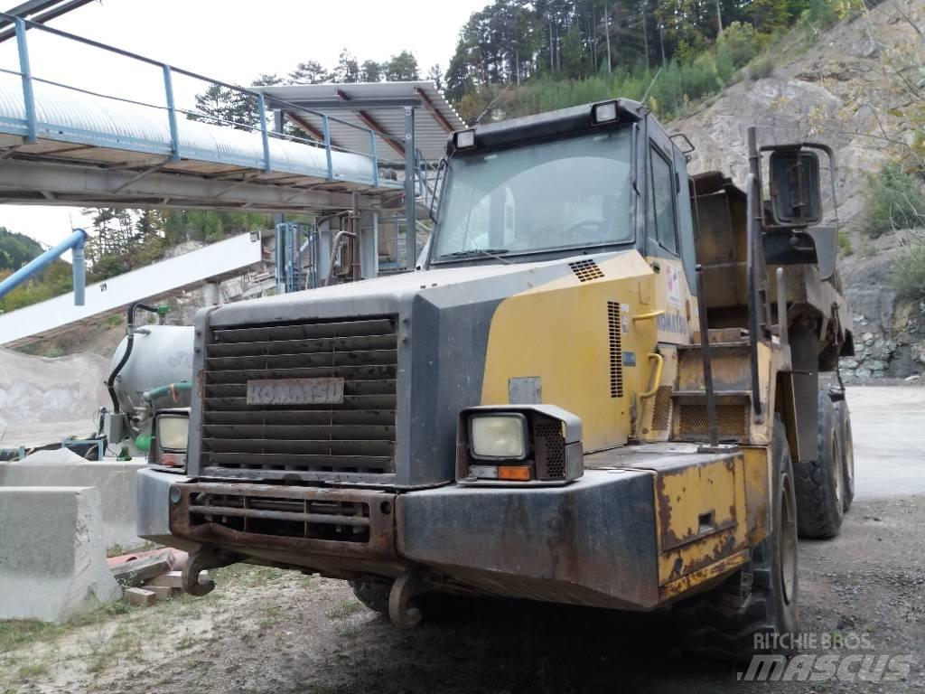 Komatsu HM 300-2 Artikulētie pašizgāzēji