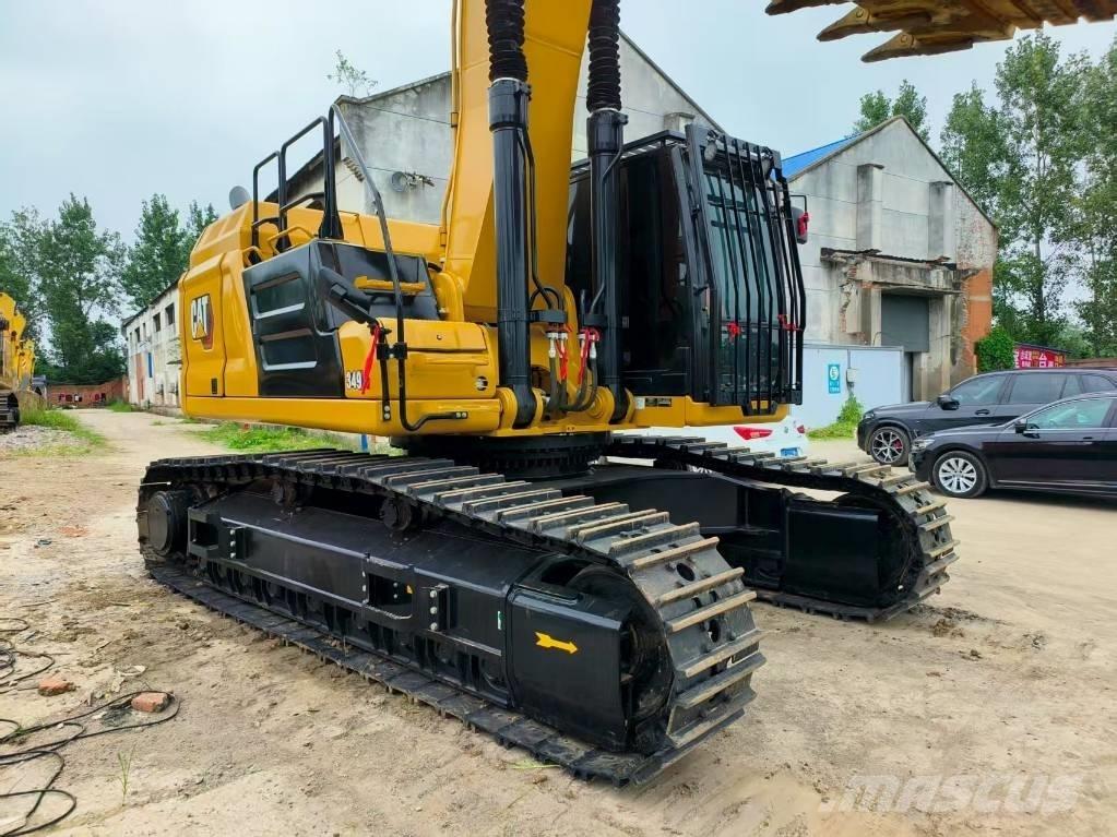 CAT 349 Kāpurķēžu ekskavatori