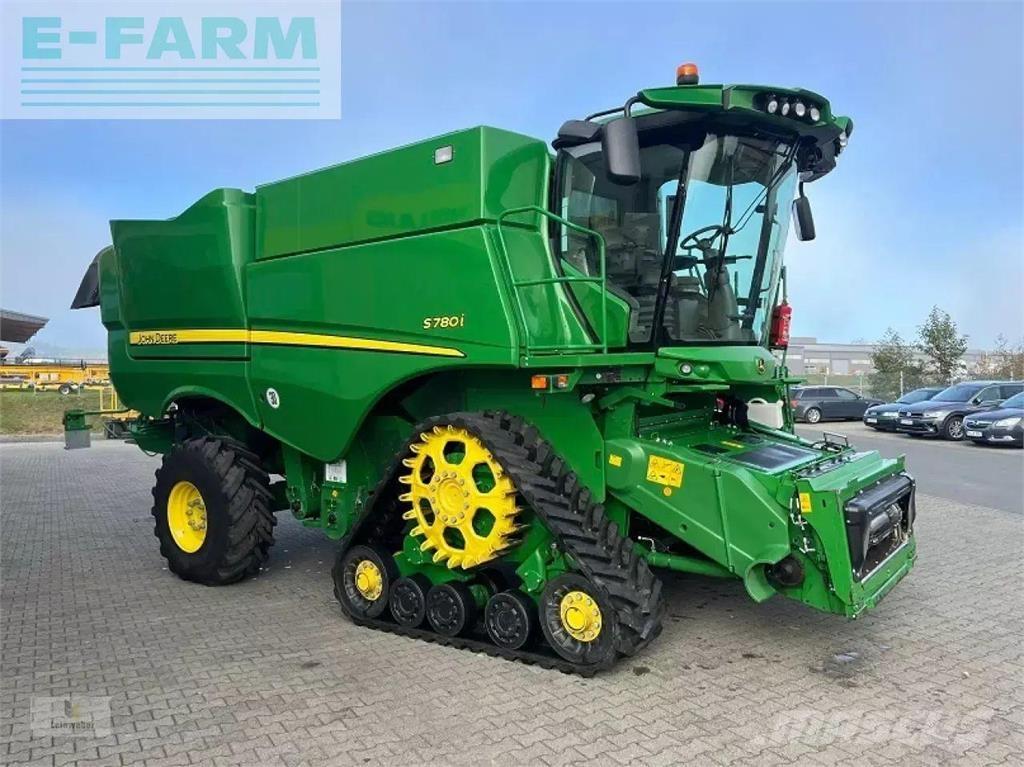 John Deere s 780i Ražas novākšanas kombaini