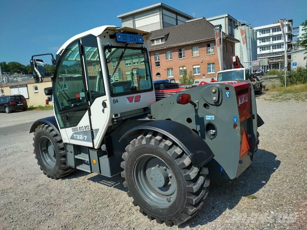 Liebherr T 32-7 Teleskopiskie manipulatori