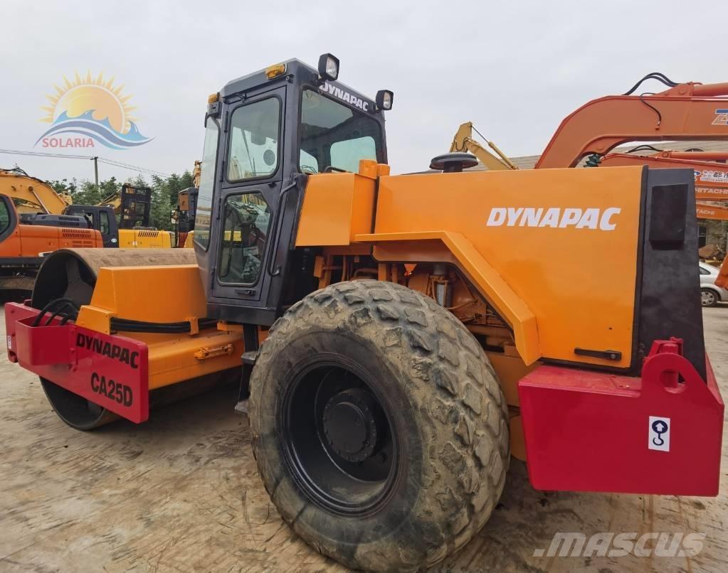 Dynapac CA 251 D Vienvalča grunts veltņi