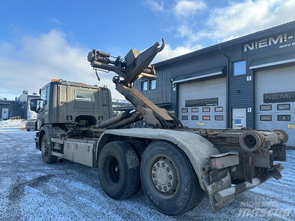 Scania P420 6x2*4 Treileri ar āķi