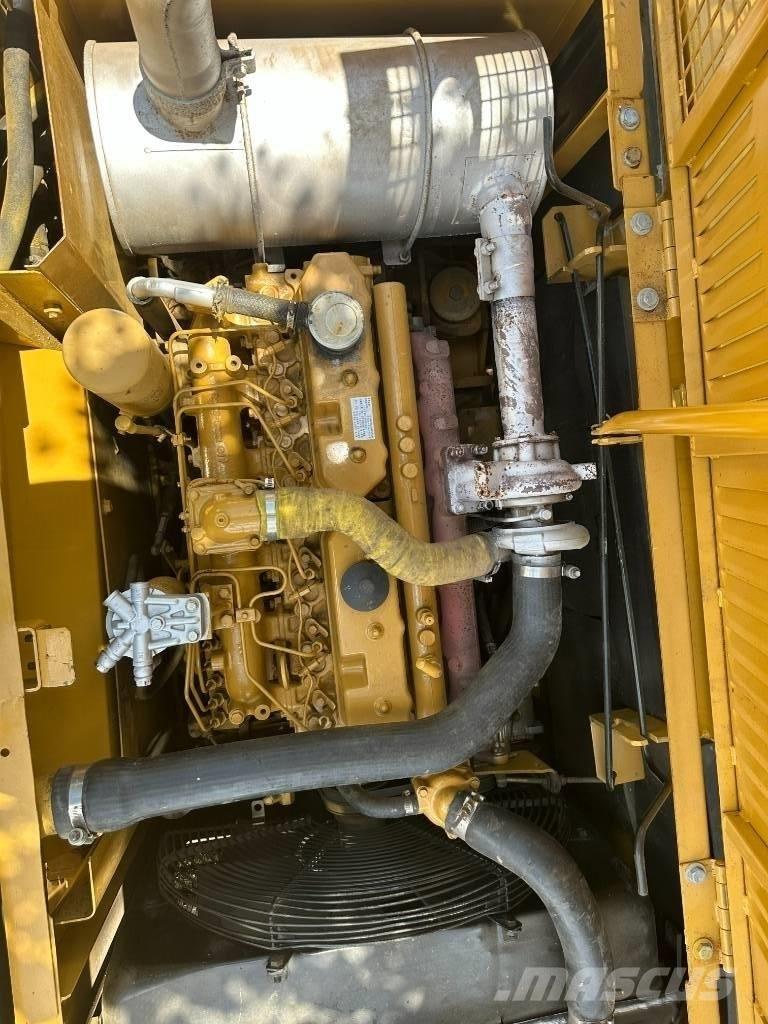 CAT 320C Vidēja lieluma ekskavatori 7 t - 12 t