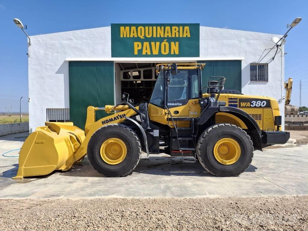Komatsu WA 380-8 Mini iekrāvēji