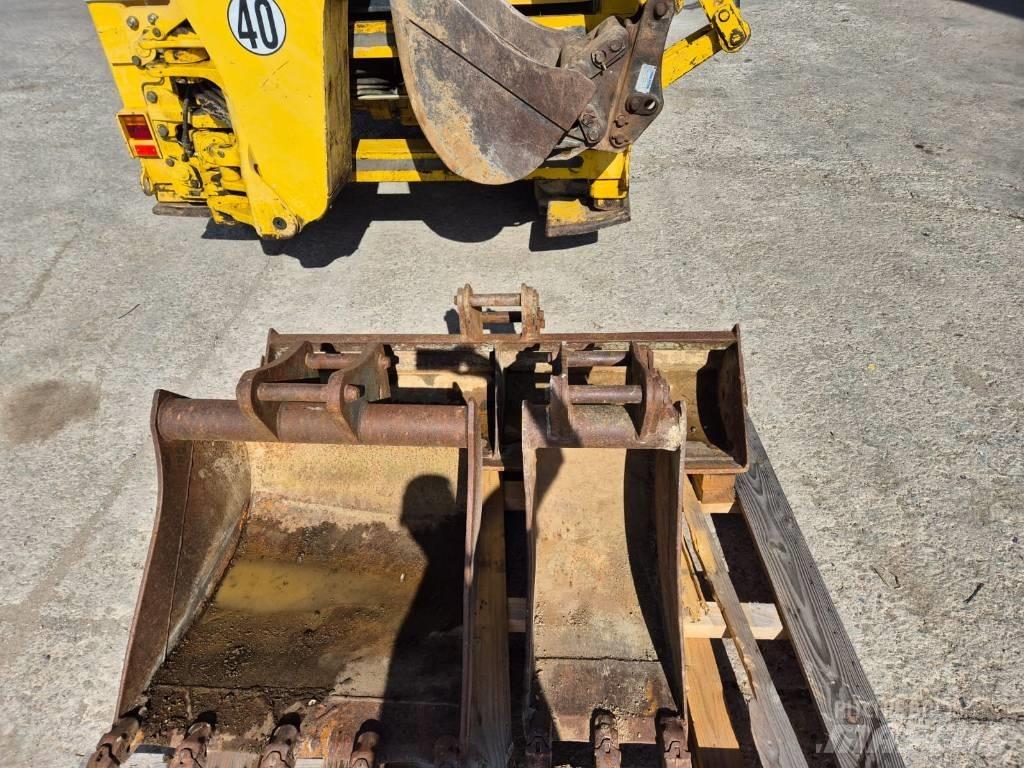Komatsu WB 97 R-2 Ekskavatori-iekrāvēji