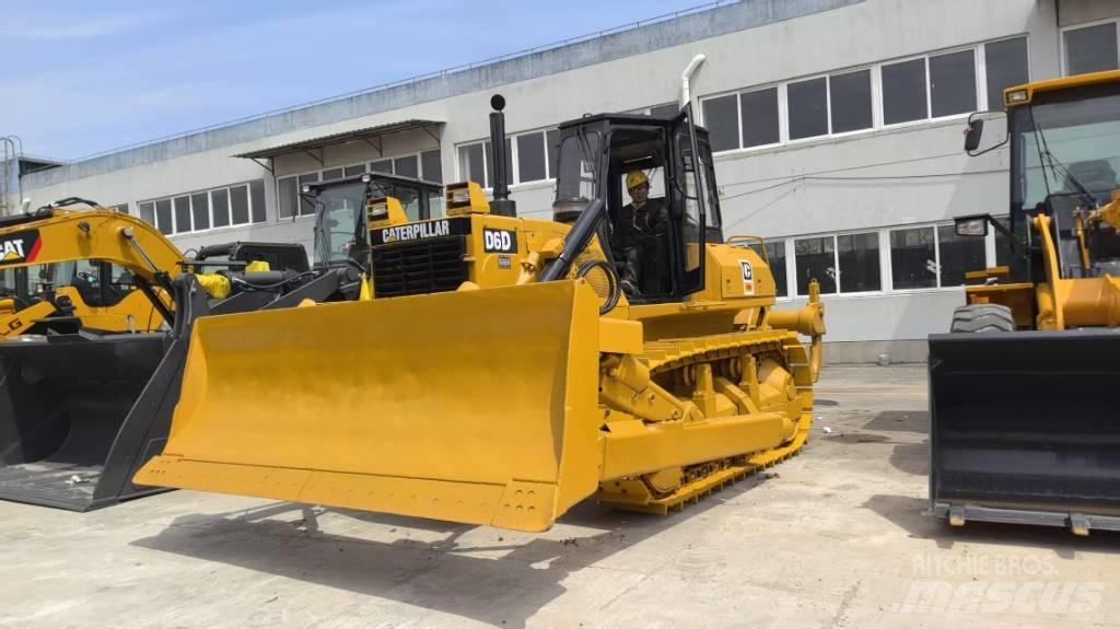 CAT D 6 D Kāpurķēžu buldozeri