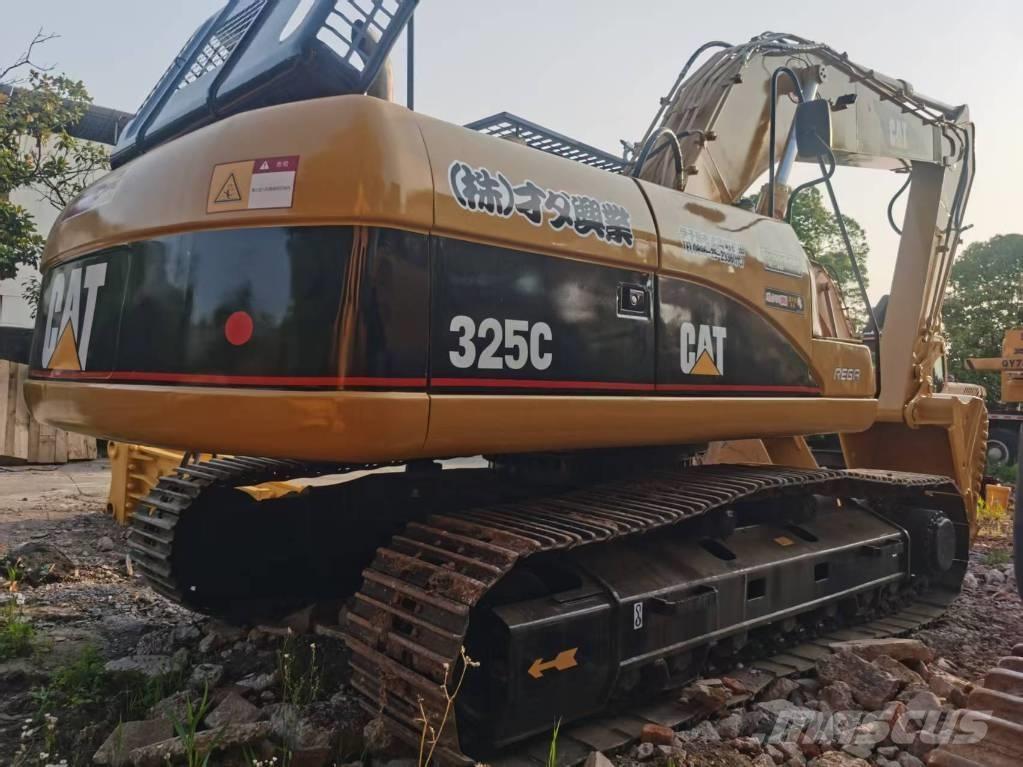 CAT 325 C Kāpurķēžu ekskavatori