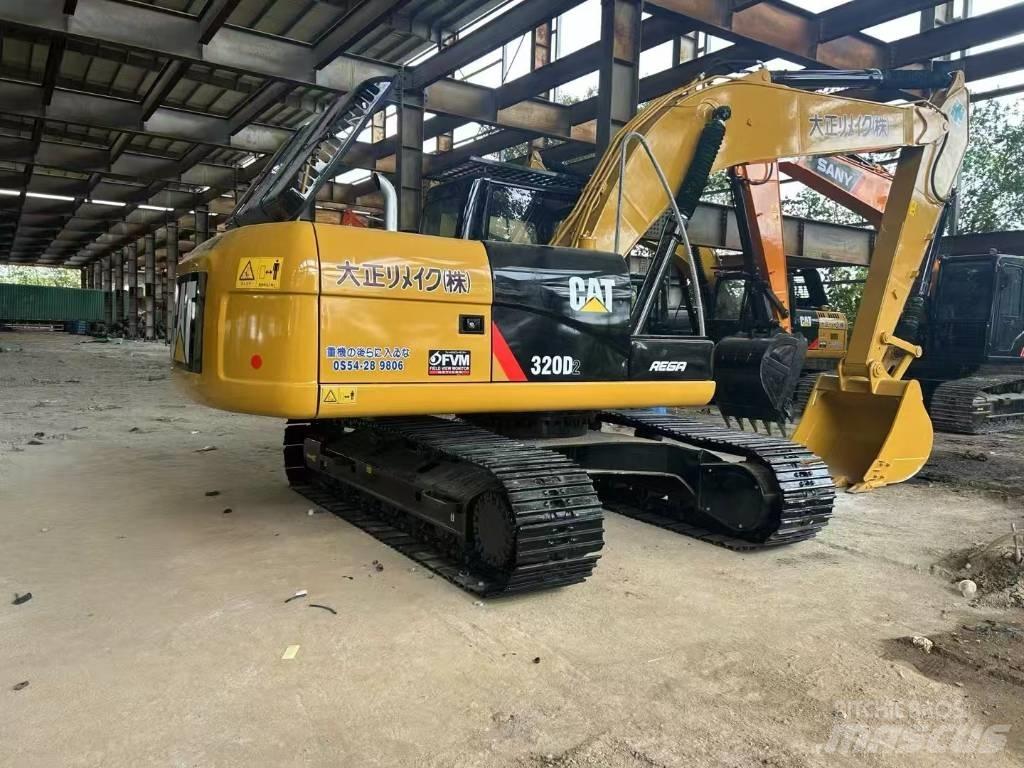 CAT 320 D2 Kāpurķēžu ekskavatori