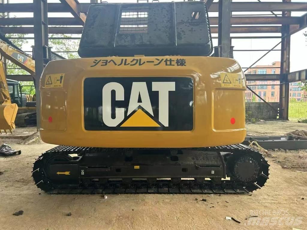 CAT 320 D2 Kāpurķēžu ekskavatori